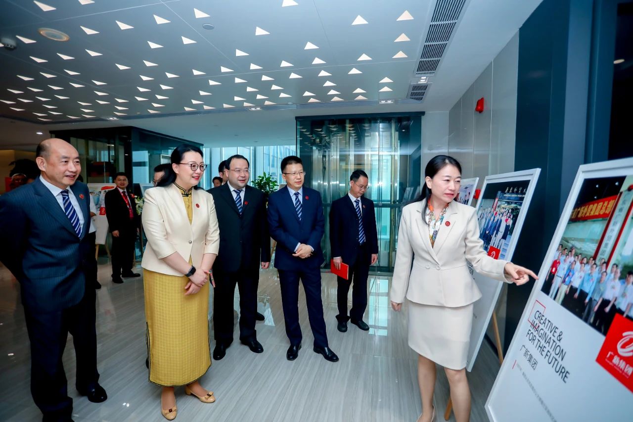 龙8唯一官网举行成立20周年暨品牌战略升级发布会，新形象全新启航！