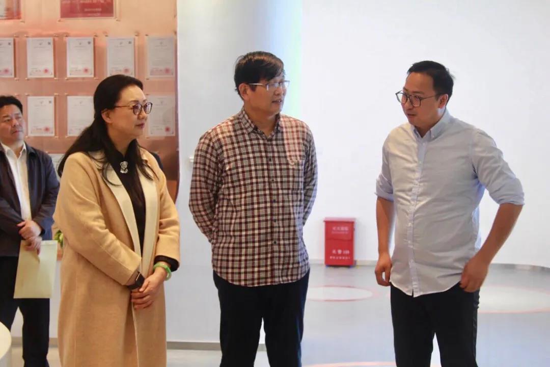 欧阳晓平院士到long8离子束科技有限公司考察调研