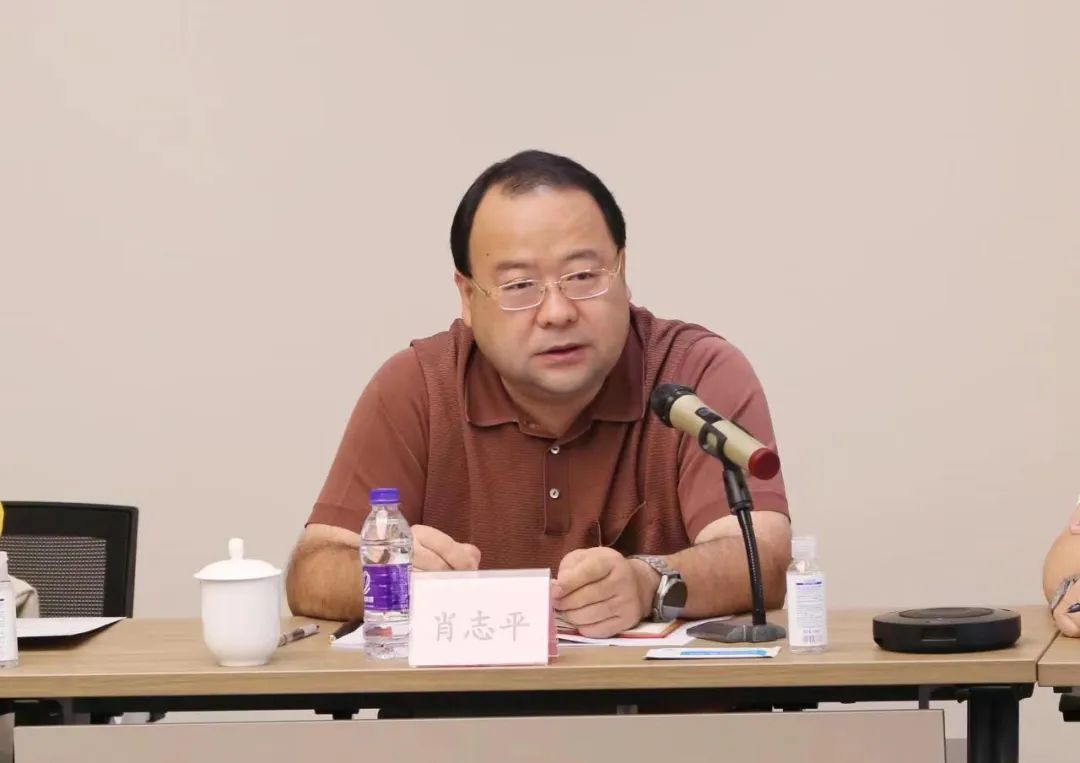 奋进共生，共享未来——龙8唯一官网召开财务共享建设《责任书》签署暨劳动竞赛启动会议