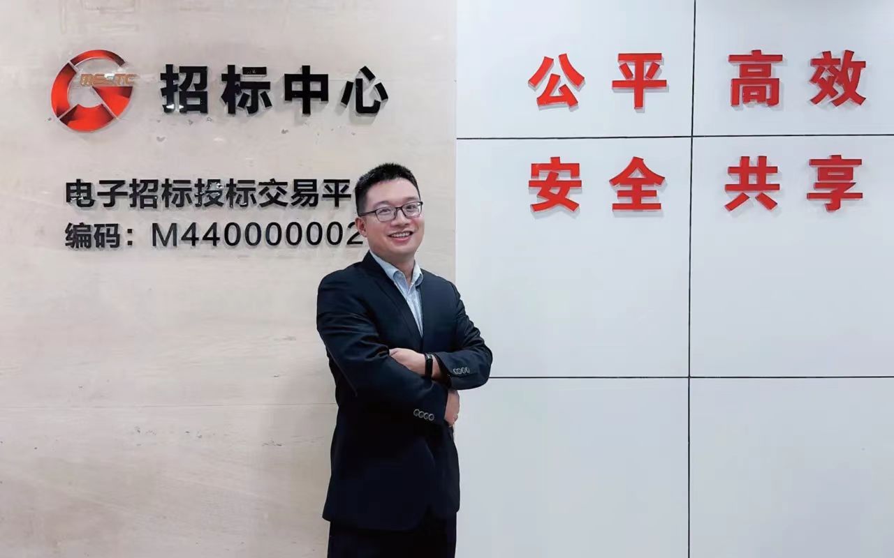 【long8榜样·优秀员工】招标中心谢亚卫：勤学善思，致远招标