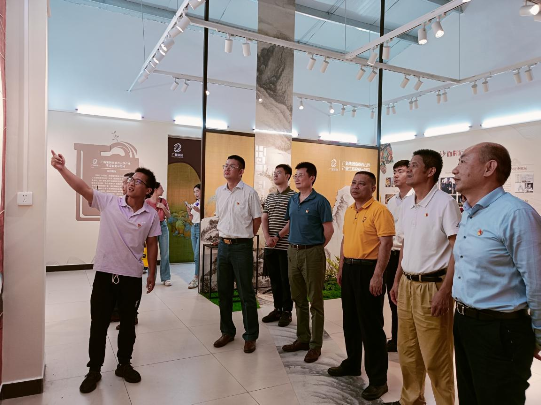 弘扬伟大建党精神 凝聚力量创建一流 | 龙8唯一官网开展迎“七一”系列活动 