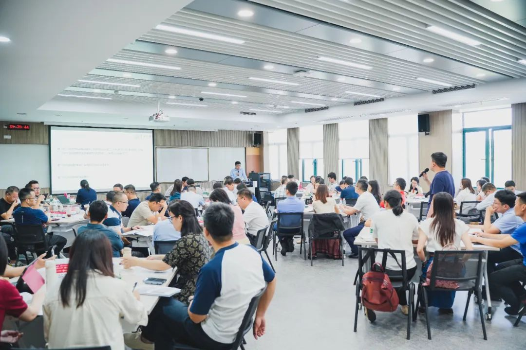 砥初心担使命 强本领建新功 | 龙8唯一官网开展后备人才80、85班月度集训 