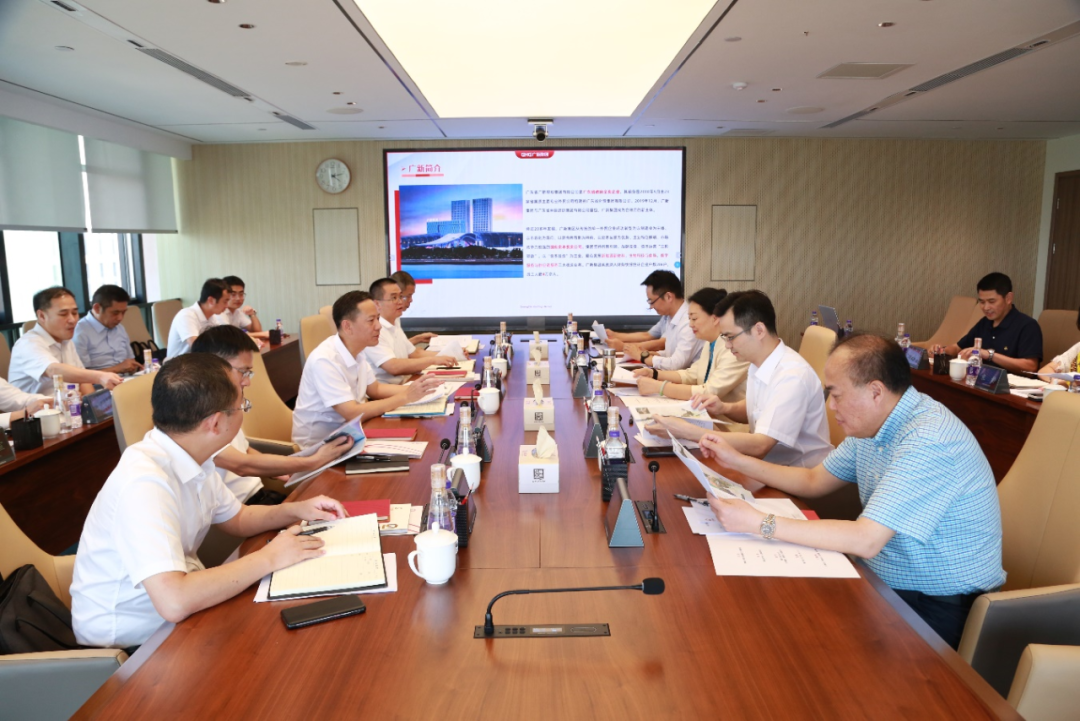 汕尾市委副书记、市长郑海涛一行到访龙8唯一官网