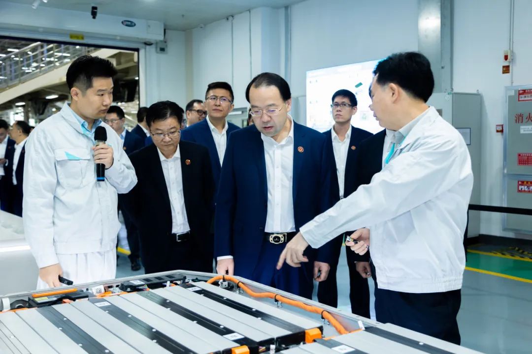 龙8唯一官网召开科技创新大会